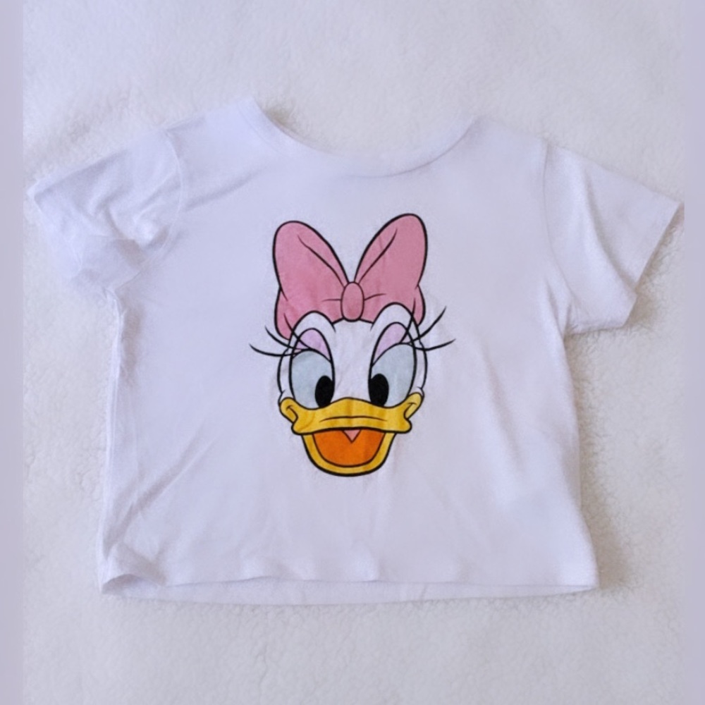 Girls Forever 21 Disney shirt
